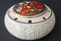 Vintage Ceramic Potpourri Jar Potpourri Holder with | Etsy Vintage Ceramic Potpourri Jar Potpourri Holder with | Etsy